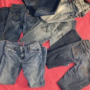 6. Pair women’s jeans 5/6long